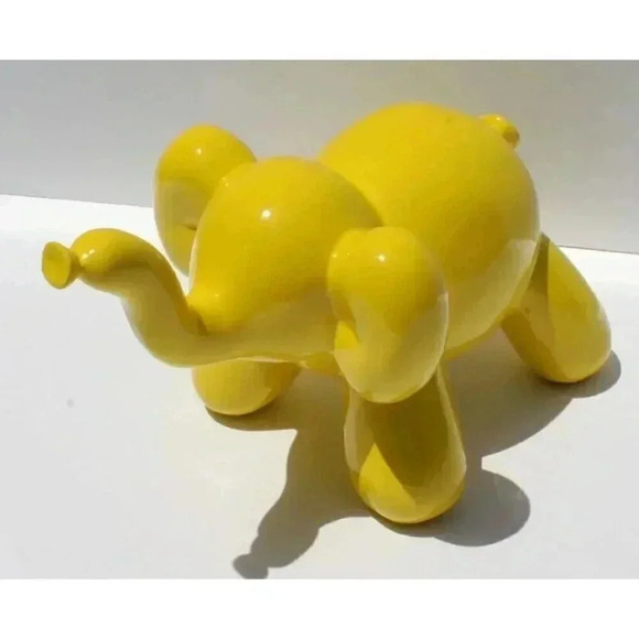 New Yellow Retro Resin Balloon Elephant Figurie Room Nursey Baby Decor - Picture 4 of 4